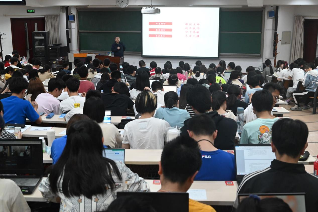 医学部党委常务副书记徐善东老师主讲第39期医预茶